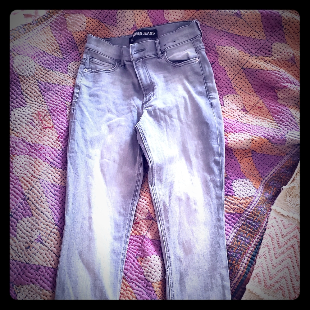 Express Size 8 HighWaist Faded Grey Skinny Jegging